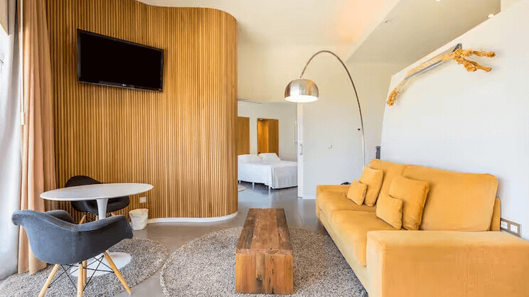 King One Bedroom Suite 